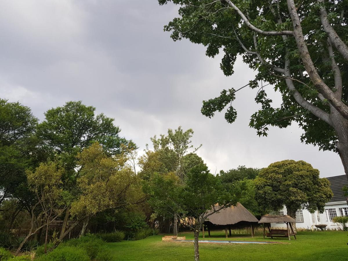 Weeping Willow Midrand Eksteriør bilde